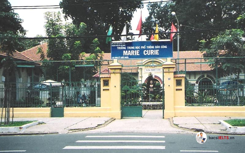 Trường THPT Marie Curie